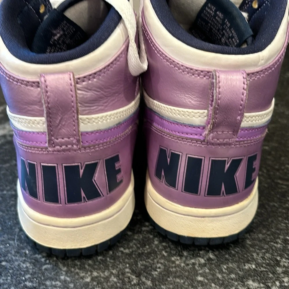 Vintage Nike Youth High Tops - Purple/White/Navy Size 6Y / EUR 38.5